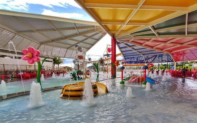 Aparthotel Piazza Diroma Acesso Diroma Acqua Park Gratuito Star Temporada Caldas Novas Exterior foto